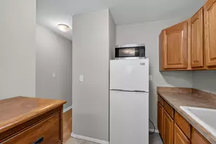 2222 E Belleview Pl, Milwaukee, WI 53211 - Photo 10