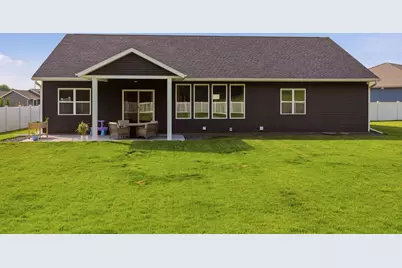 3207  Cortland St, Holmen, WI 54636 - Photo 38