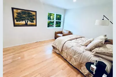 6022 N Sunny Point Rd, Milwaukee, WI 53209 - Photo 18