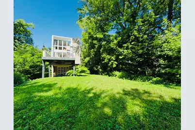 6022 N Sunny Point Rd, Milwaukee, WI 53209 - Photo 22