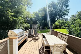 6022 N Sunny Point Rd, Milwaukee, WI 53209 - Photo 24