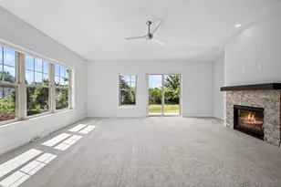 16791 W Wynfield Ct, New Berlin, WI 53151 - Photo 8