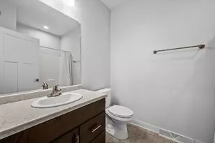 16791 W Wynfield Ct, New Berlin, WI 53151 - Photo 6