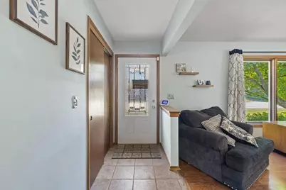 2119  Fireside Dr, Racine, WI 53402 - Photo 6
