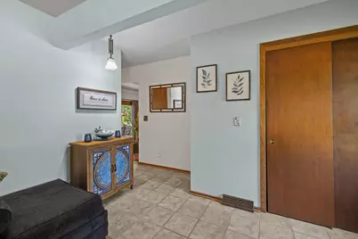 2119  Fireside Dr, Racine, WI 53402 - Photo 10