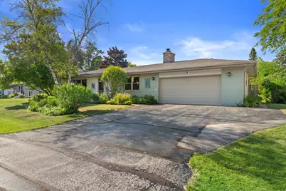 2119  Fireside Dr, Racine, WI 53402 - Photo 52