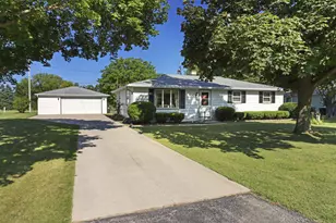1251 93rd Ave, Somers, WI 53144 - Photo 1