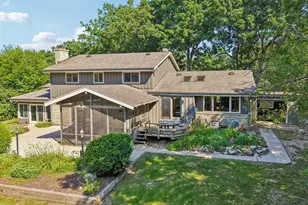 S23W26149 Canterbury Ln, Waukesha, WI 53188 - Photo 36