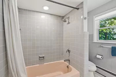955  Katherine Dr, Elm Grove, WI 53122 - Photo 20