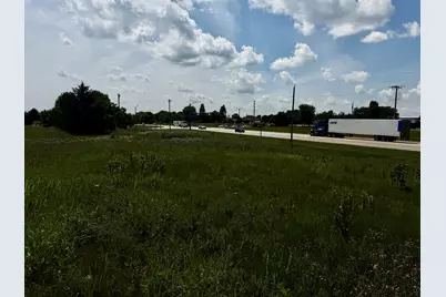 2530 W Waukau Ave, Oshkosh, WI 54904 - Photo 14