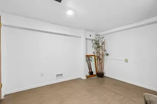 6964 N Braeburn Ln, Glendale, WI 53209 - Photo 52