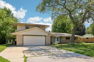 6964 N Braeburn Ln, Glendale, WI 53209 - Photo 2