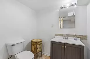 6964 N Braeburn Ln, Glendale, WI 53209 - Photo 54