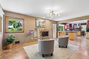 6964 N Braeburn Ln, Glendale, WI 53209 - Photo 46