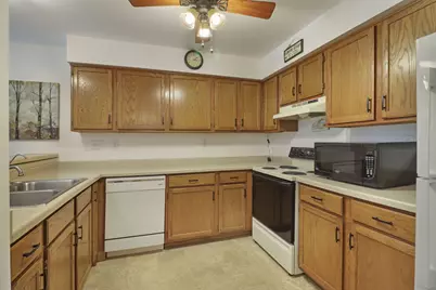 26602  Lilac Ln #16, Racine, WI 53185 - Photo 8