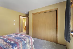 26602 Lilac Ln, Racine, WI 53185 - Photo 10