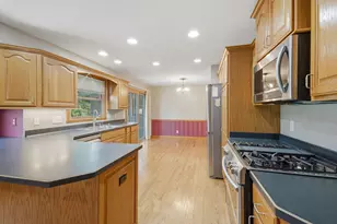 16730 Willow Ridge Ln, Brookfield, WI 53005 - Photo 14