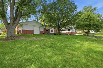 16730  Willow Ridge Ln, Brookfield, WI 53005 - Photo 38