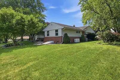 16730  Willow Ridge Ln, Brookfield, WI 53005 - Photo 34