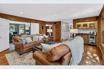 225 E Ravine Baye Rd, Bayside, WI 53217 - Photo 10