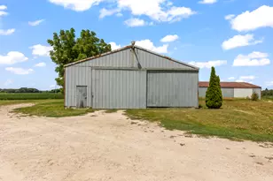 W184 County Rd CW, Ixonia, WI 53036 - Photo 38