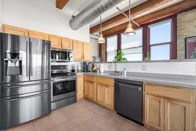 215 W Maple St #311, Milwaukee, WI 53204 - Photo 6