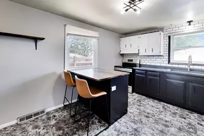 3520  88th St, Kenosha, WI 53142 - Photo 8