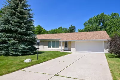 8048 N Greenview Ct, Brown Deer, WI 53223 - Photo 2