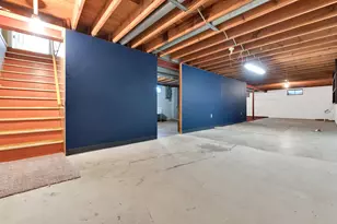 5704 Bradford Ave, Racine, WI 53406 - Photo 14