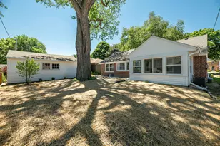 2460 N 95th St, Wauwatosa, WI 53226 - Photo 30
