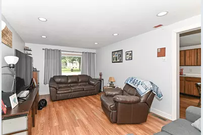 205 N Seventh St, Delavan, WI 53115 - Photo 10