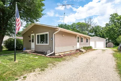 205 N Seventh St, Delavan, WI 53115 - Photo 32