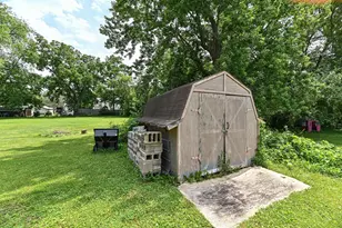 205 N 7th St, Delavan, WI 53115 - Photo 28