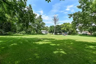 205 N 7th St, Delavan, WI 53115 - Photo 4