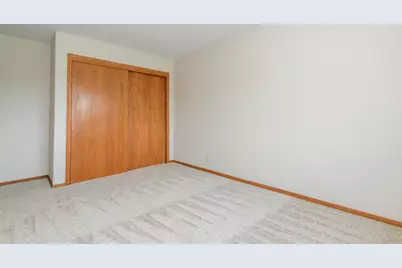 859  Quinlan Dr #A, Pewaukee, WI 53072 - Photo 16