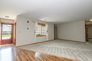 859 Quinlan Dr, Pewaukee, WI 53072 - Photo 8