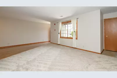 859  Quinlan Dr #A, Pewaukee, WI 53072 - Photo 10