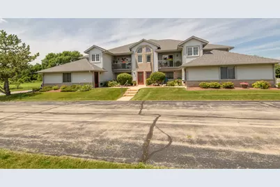 859  Quinlan Dr #A, Pewaukee, WI 53072 - Photo 24