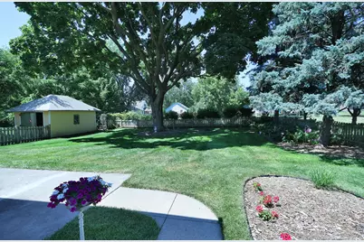 121  Grace St, Sharon, WI 53585 - Photo 26