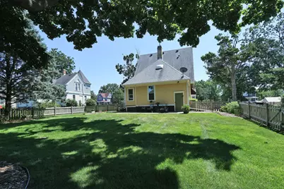 121  Grace St, Sharon, WI 53585 - Photo 24