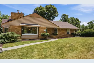 3580  Sunny Crest Dr, Brookfield, WI 53005 - Photo 2