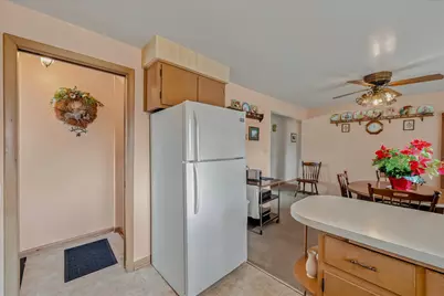 809  New York Ave, Oostburg, WI 53070 - Photo 10