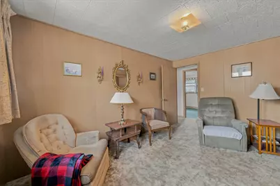 809  New York Ave, Oostburg, WI 53070 - Photo 18