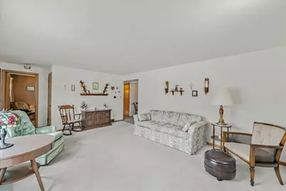 809  New York Ave, Oostburg, WI 53070 - Photo 4