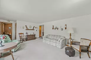 809 New York Ave, Oostburg, WI 53070 - Photo 4