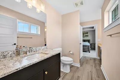 N66W15735  Fox  Meadow Dr, Menomonee Falls, WI 53051 - Photo 26