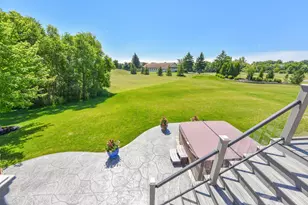 N66W15735 Fox Meadow Dr, Menomonee Falls, WI 53051 - Photo 54