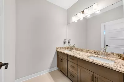 N66W15735  Fox  Meadow Dr, Menomonee Falls, WI 53051 - Photo 30