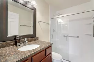 N110W17155 Ashbury Ln, Germantown, WI 53022 - Photo 14
