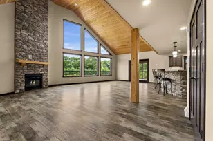 W25377 Park Rd, Trempealeau, WI 54661 - Photo 12